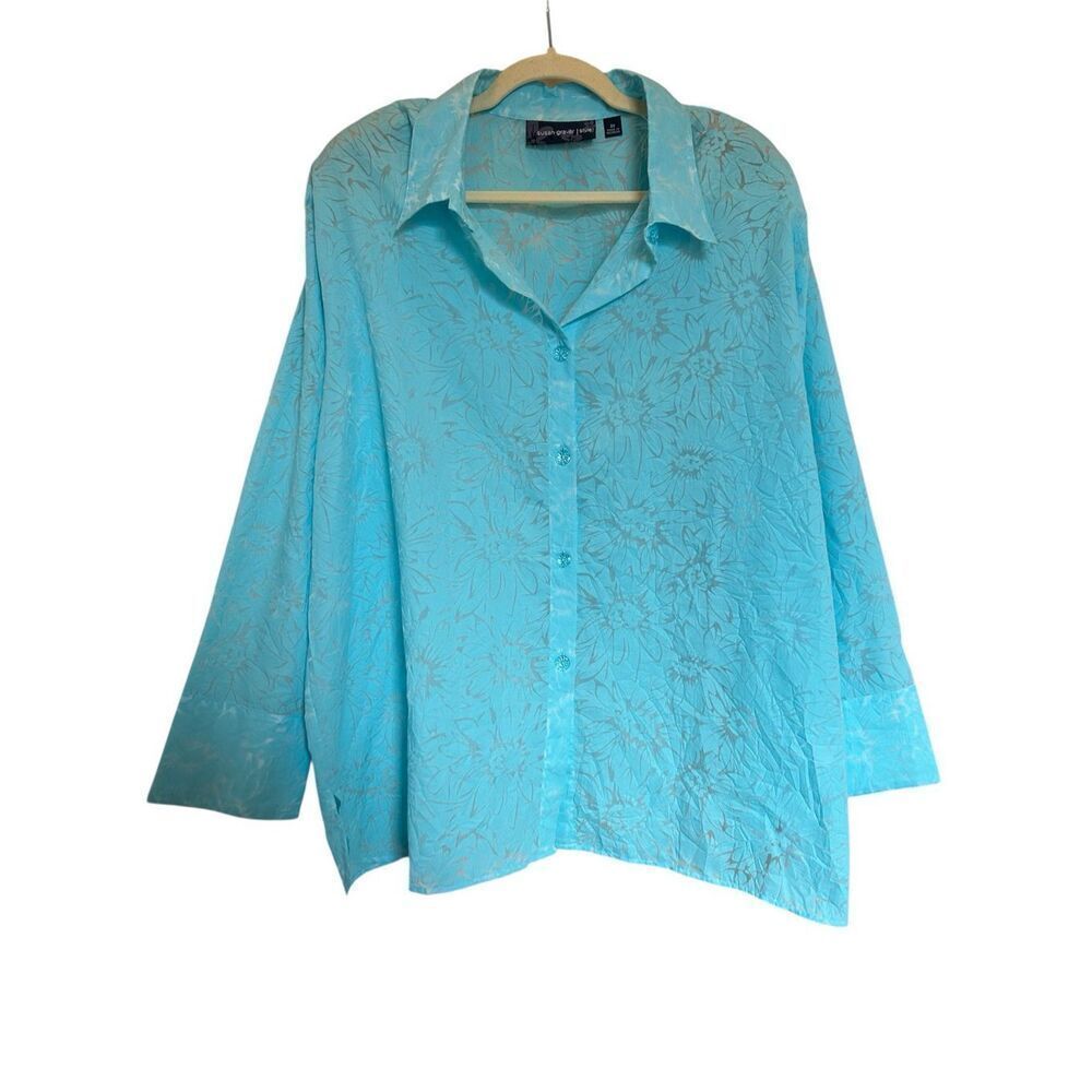 Susan Graver Style Women’s Blue Semi Sheer Floral pattern Button Blouse 2X